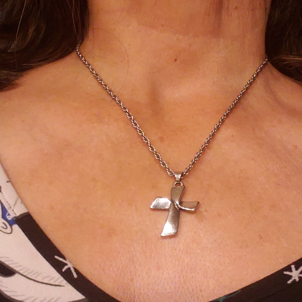 James Avery Retired Ribbon Cross 1" x ¾" w/o chain